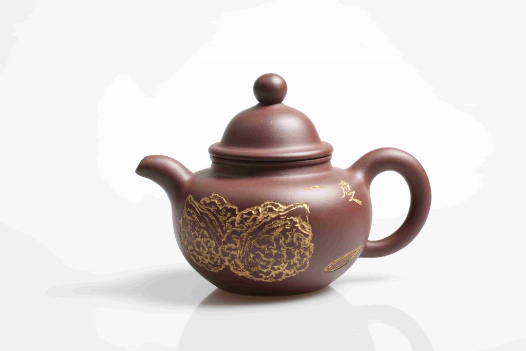 陶刻紫泥掇球壶1（秦志荣制壶，杨彦书画镌刻）